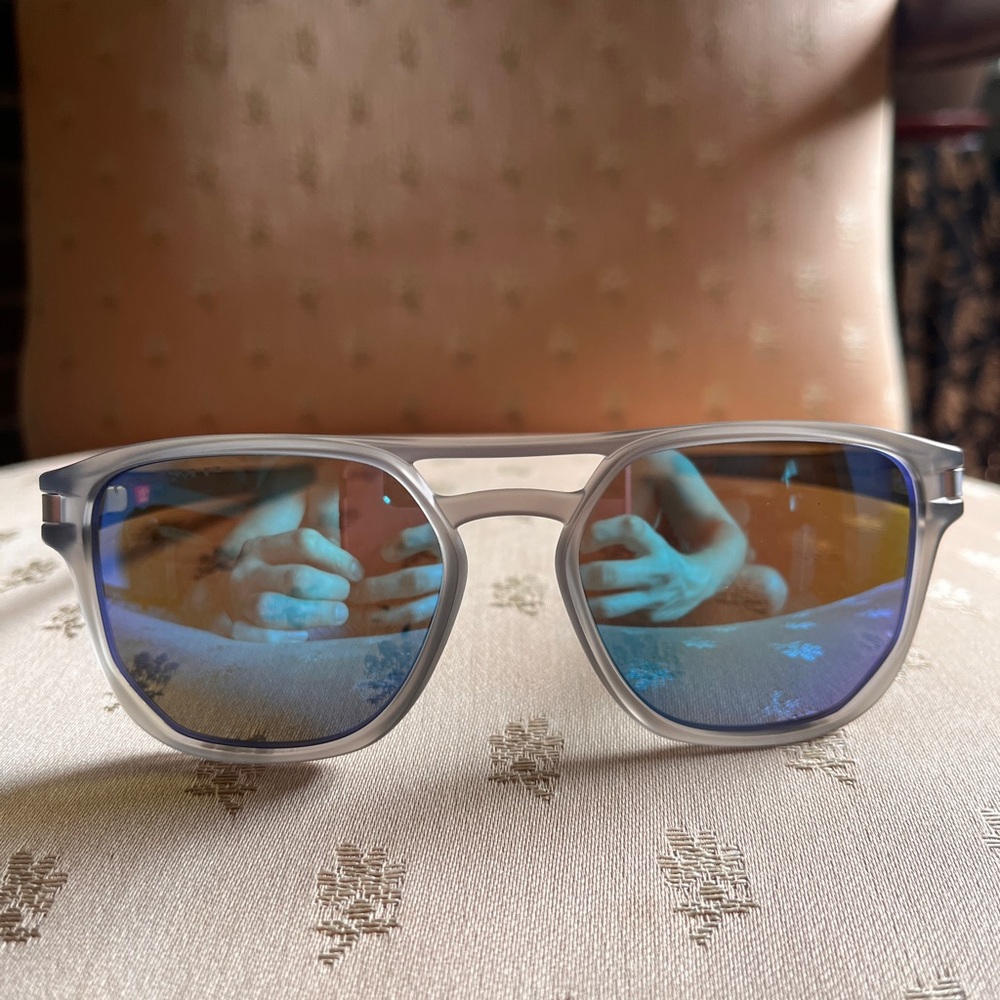 Oakley Latch Beta sunglasses model OO9436-0654 almost! flawless!